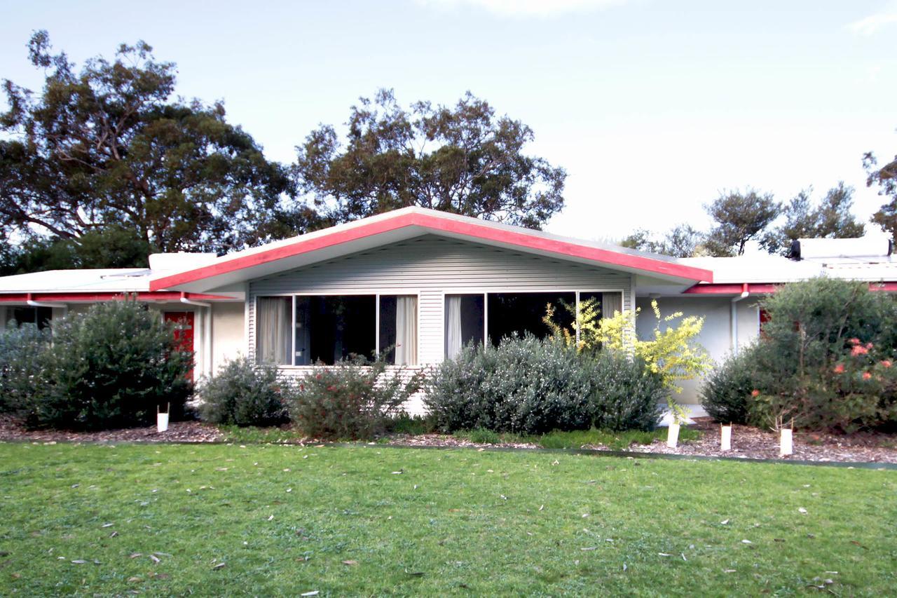 The Abbey Raymond Island Motel Bagian luar foto